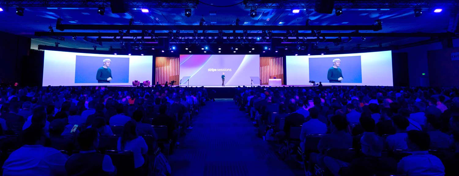 Keynote Main Stage with Audience